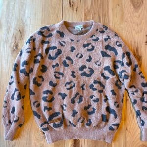 Simply Southern sweater in great condition size medium